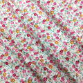 Fabrikbereite Waren kleine florale süße Designs Baumwolldruck gedruckter Twill Stoff